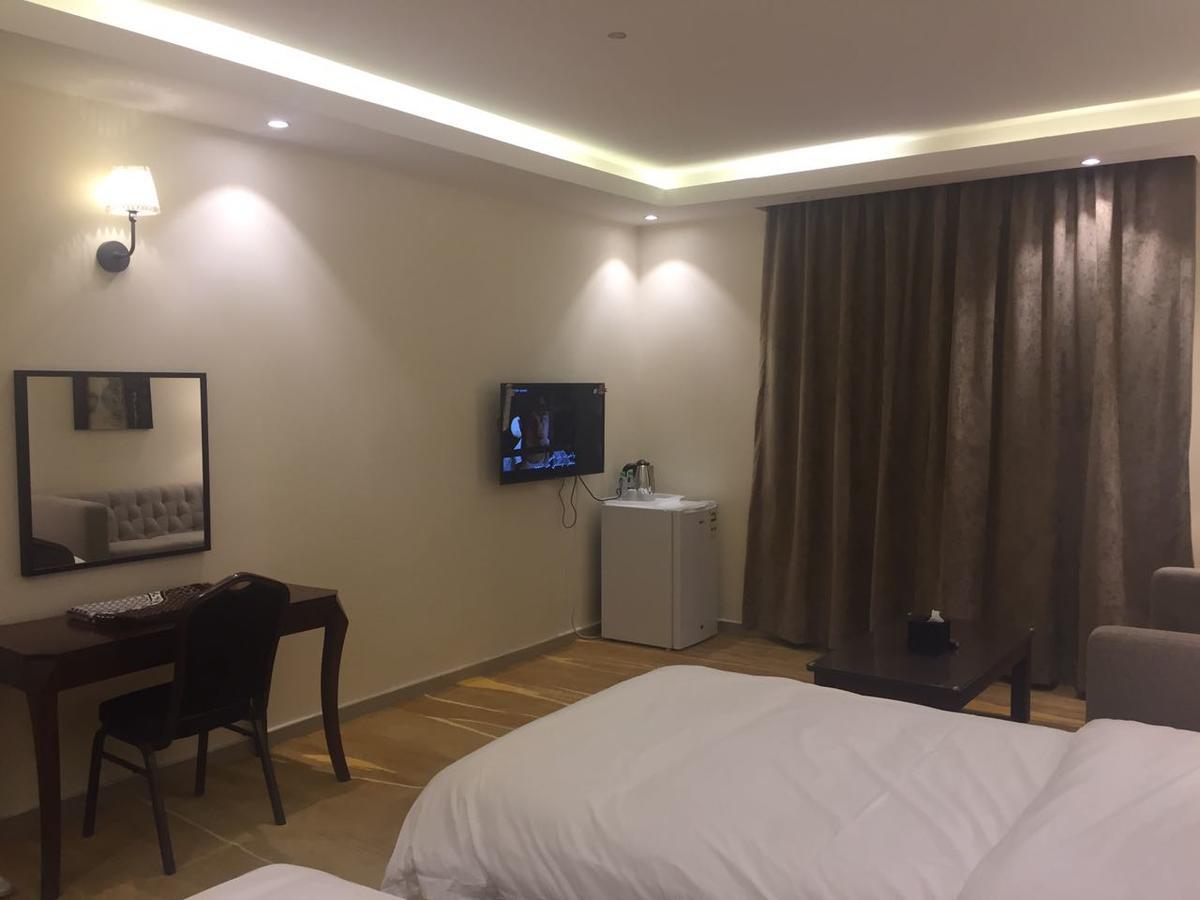 Asfar Plaza Aparthotel Αλ Κομπάρ Εξωτερικό φωτογραφία